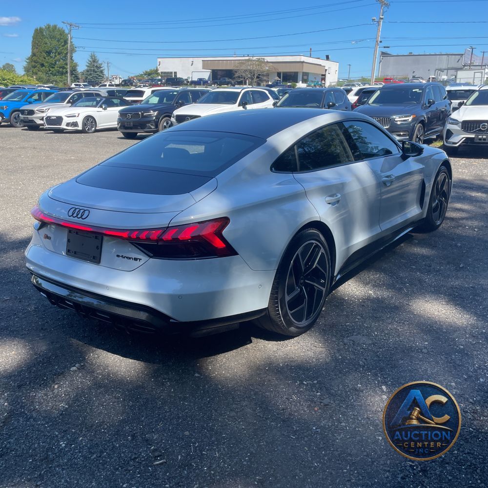 2023 Audi e-tron GT RS
