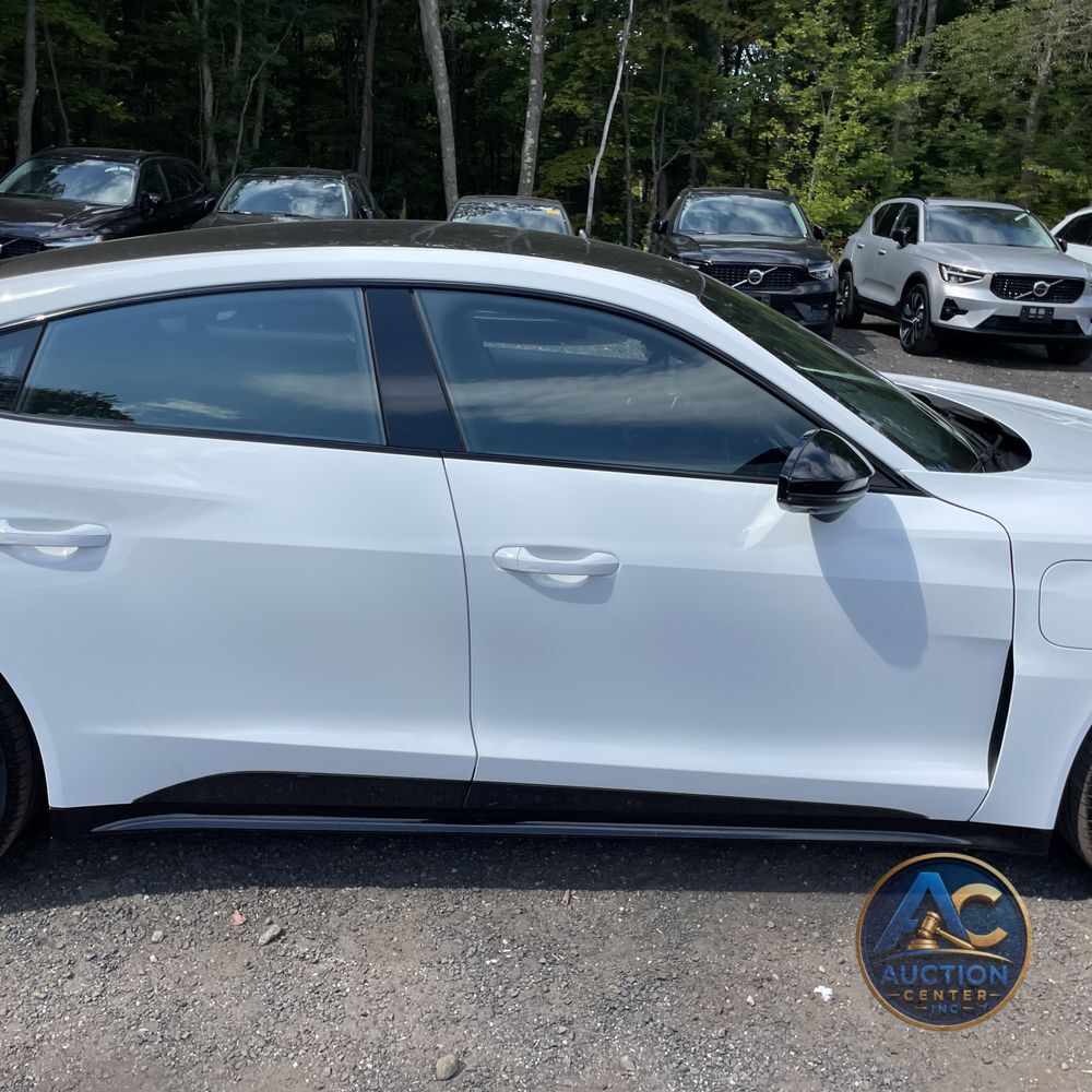2023 Audi e-tron GT RS
