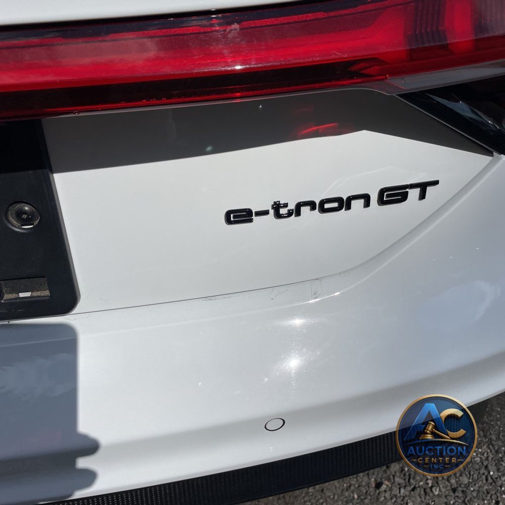 2023 Audi e-tron GT RS