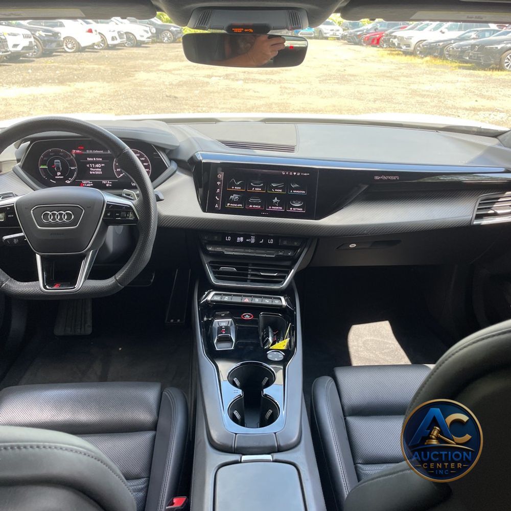 2023 Audi e-tron GT RS