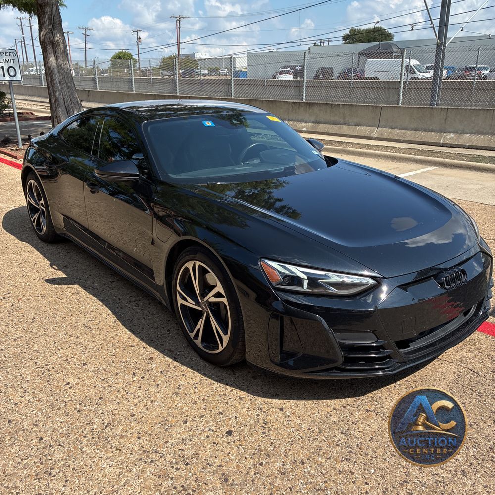 2023 Audi e-tron GT Premium Plus