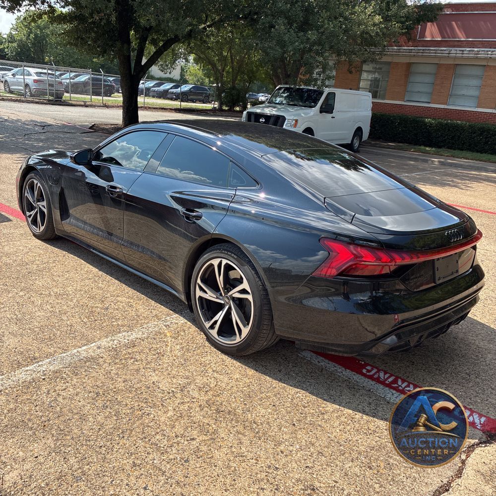 2023 Audi e-tron GT Premium Plus