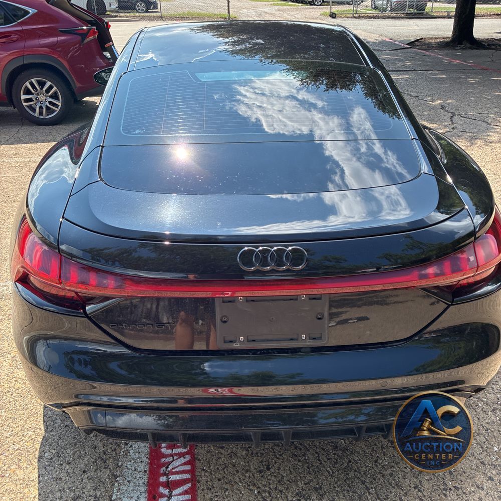 2023 Audi e-tron GT Premium Plus