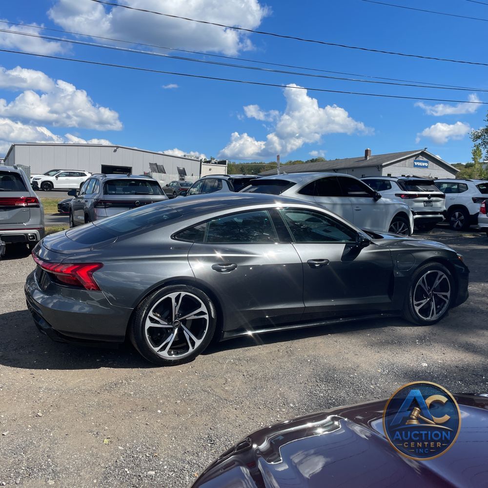 2023 Audi e-tron GT Premium Plus