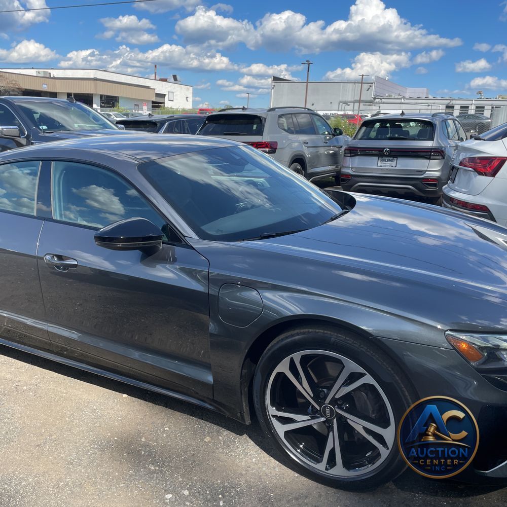 2023 Audi e-tron GT Premium Plus
