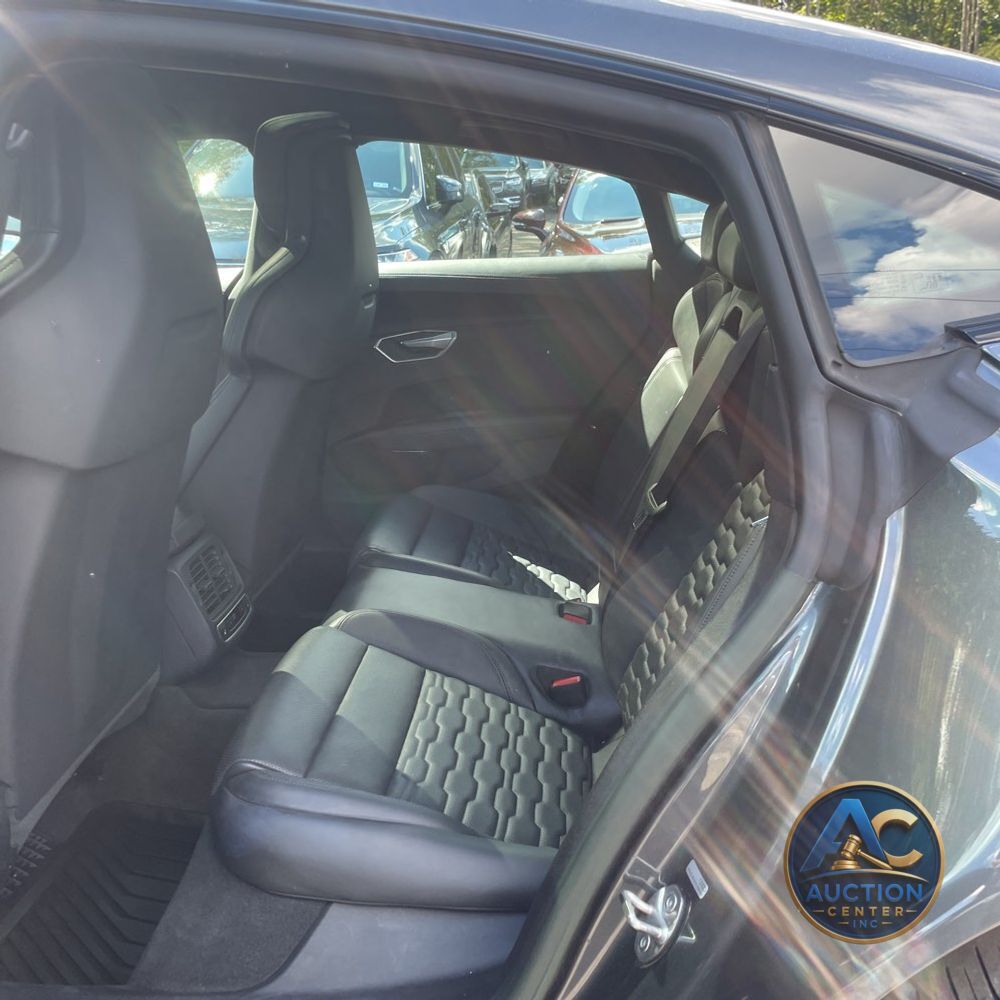 2023 Audi e-tron GT Premium Plus