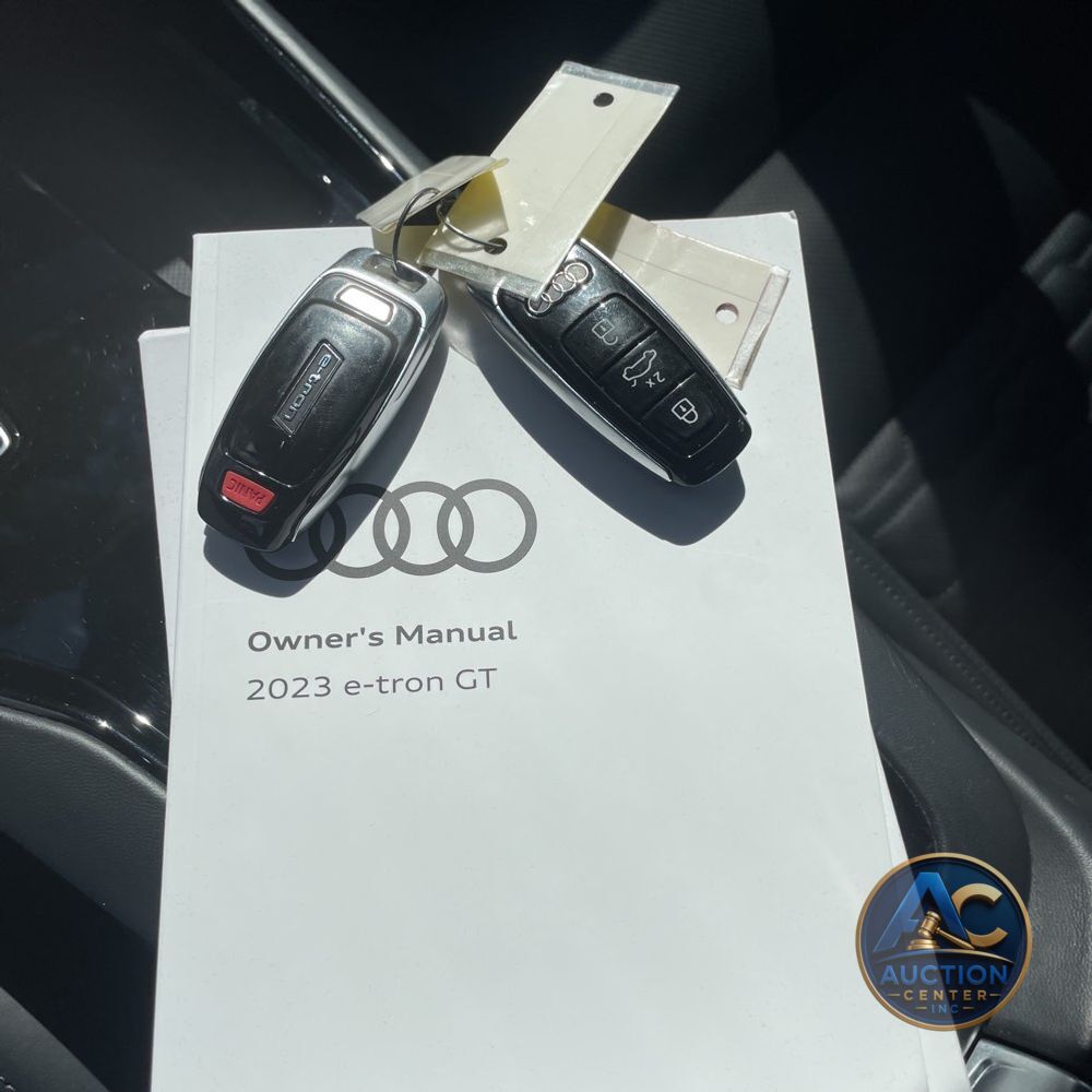 2023 Audi e-tron GT Premium Plus