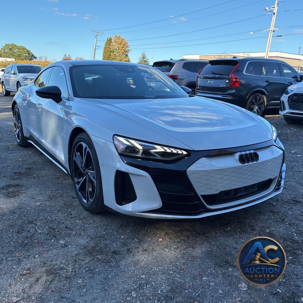 2023 Audi e-tron GT Prestige