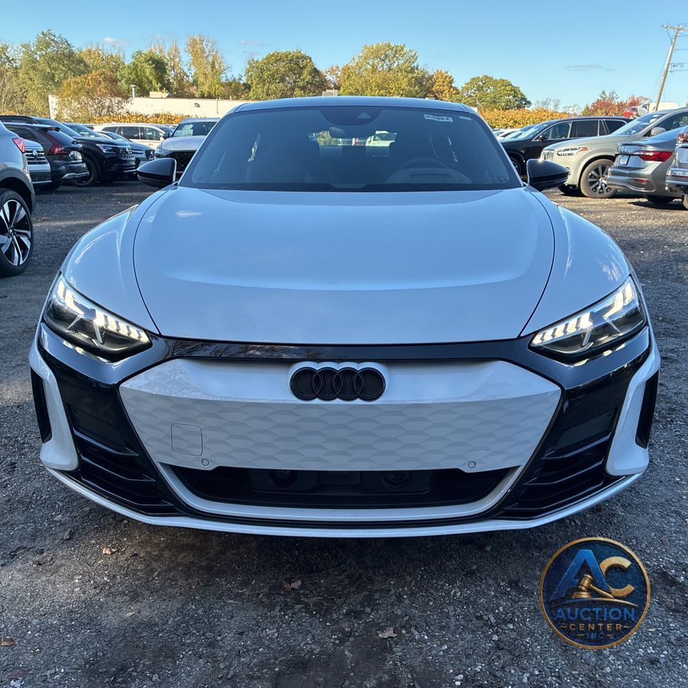 2023 Audi e-tron GT Prestige