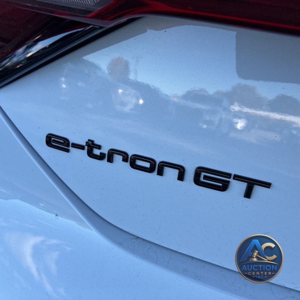 2023 Audi e-tron GT Prestige