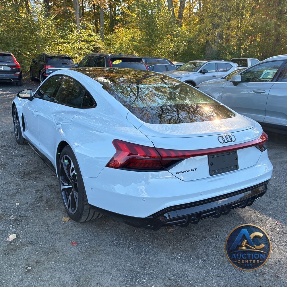 2023 Audi e-tron GT Prestige