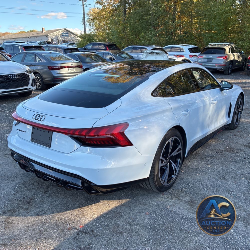 2023 Audi e-tron GT Prestige