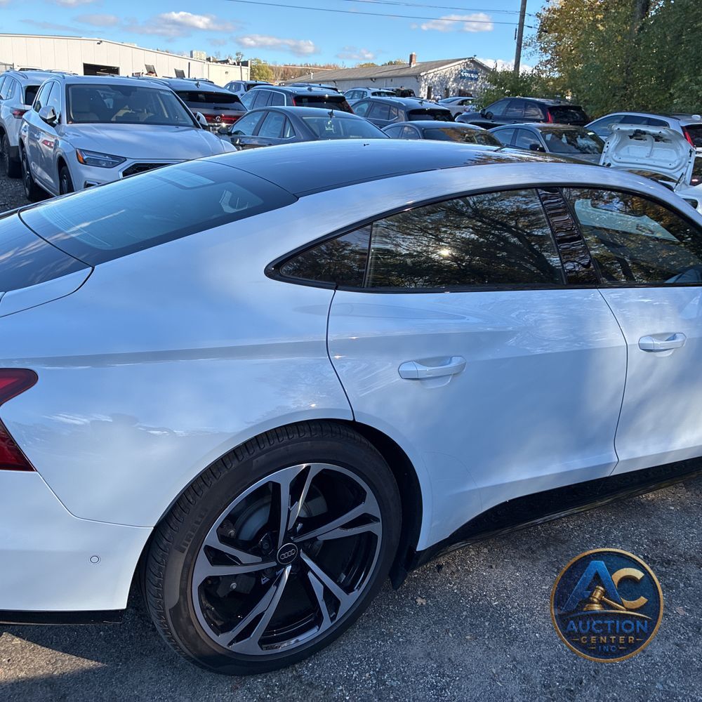 2023 Audi e-tron GT Prestige