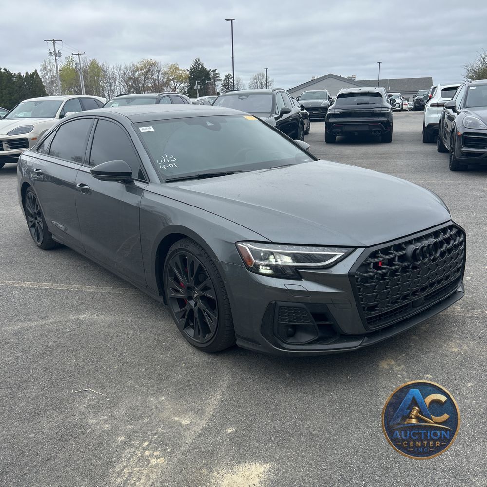 2025 Audi S8 TFSI quattro Tiptronic