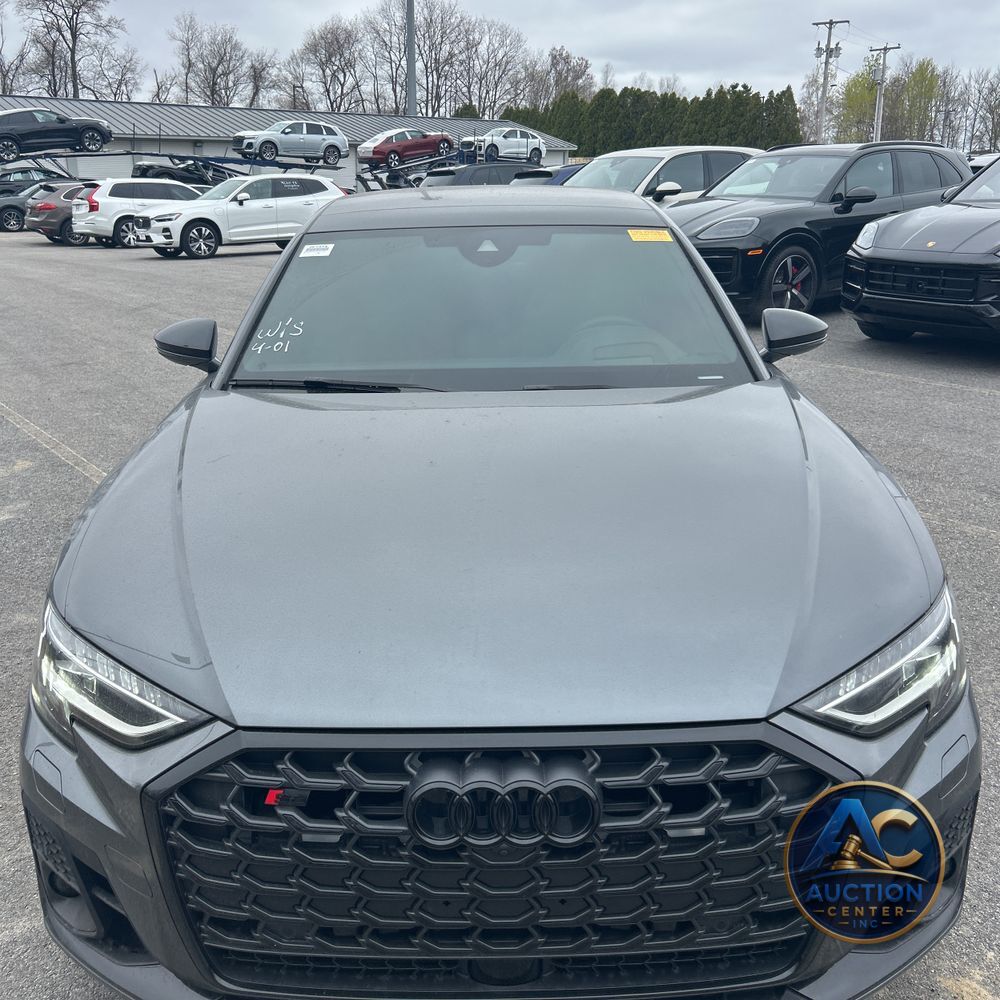 2025 Audi S8 TFSI quattro Tiptronic