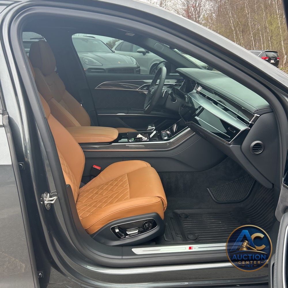 2025 Audi S8 TFSI quattro Tiptronic