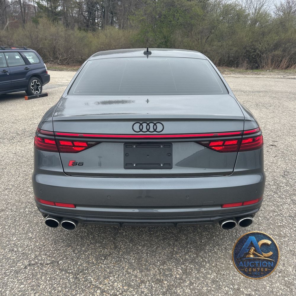 2025 Audi S8 TFSI quattro Tiptronic