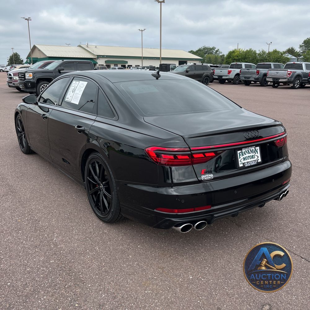 2022 Audi S8 4.0T quattro