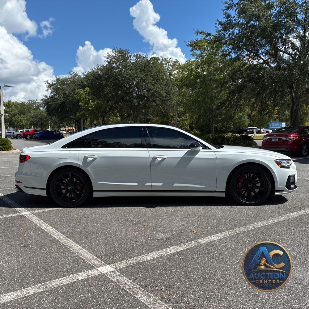 2023 Audi S8