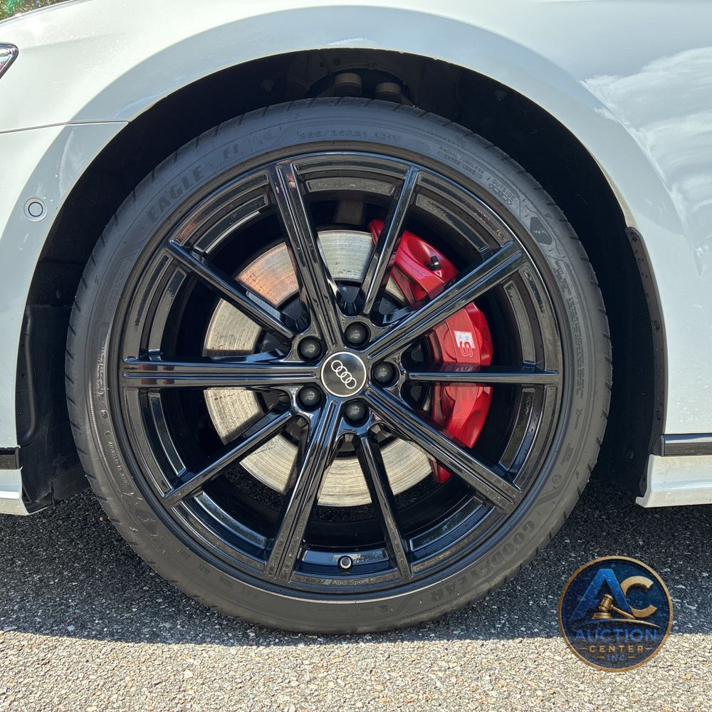 2023 Audi S8