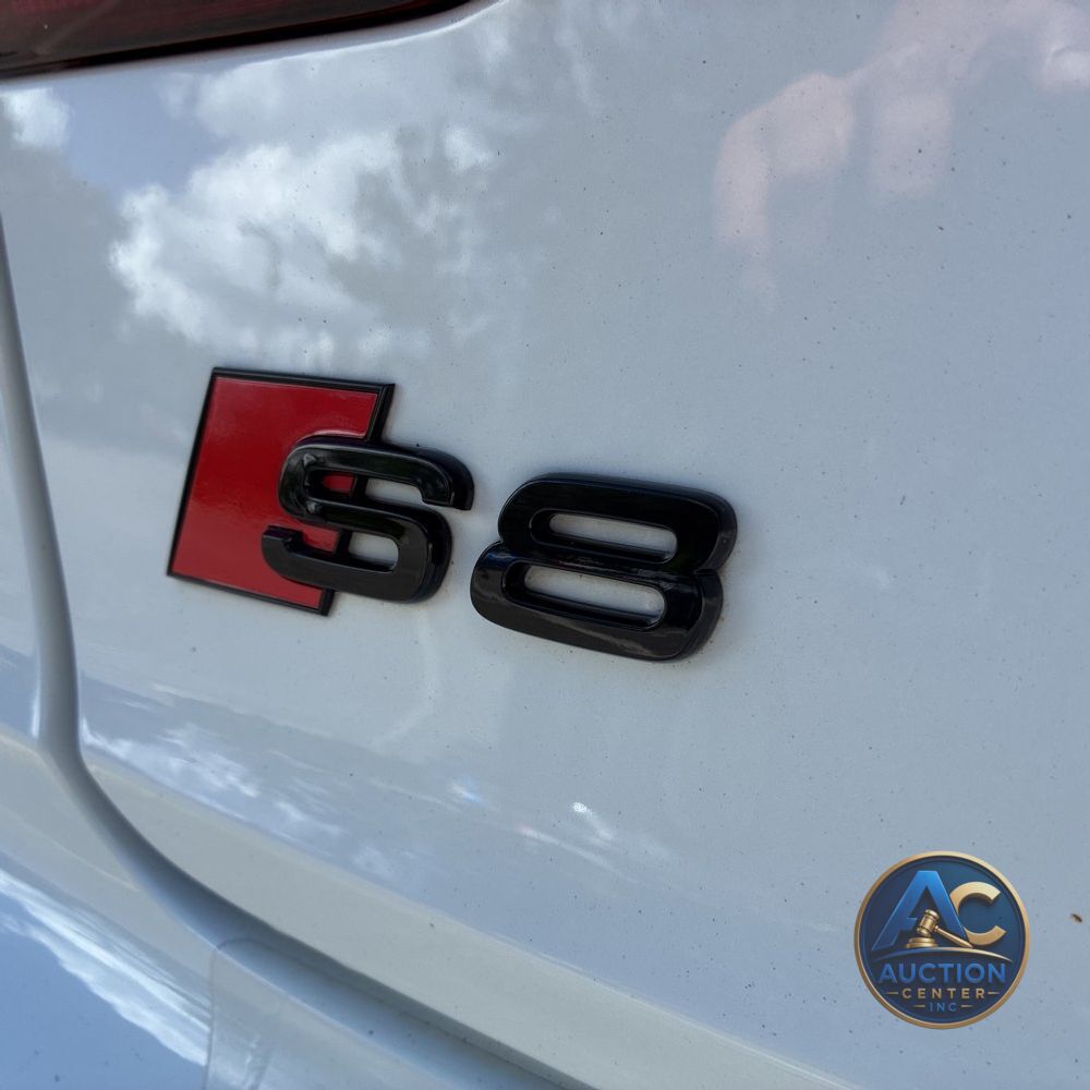 2023 Audi S8