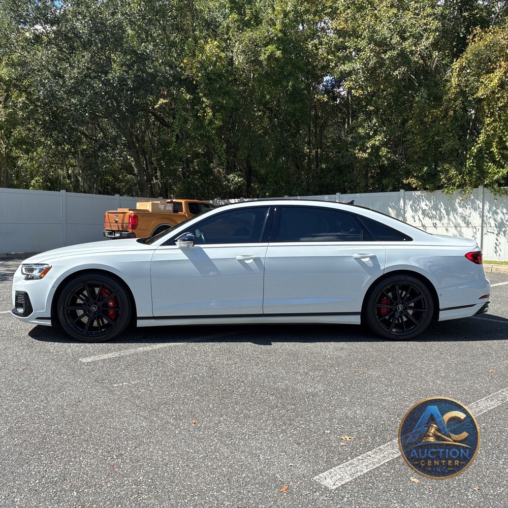 2023 Audi S8