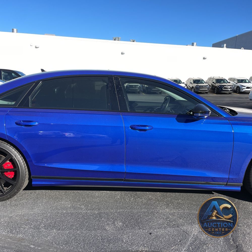 2023 Audi S8
