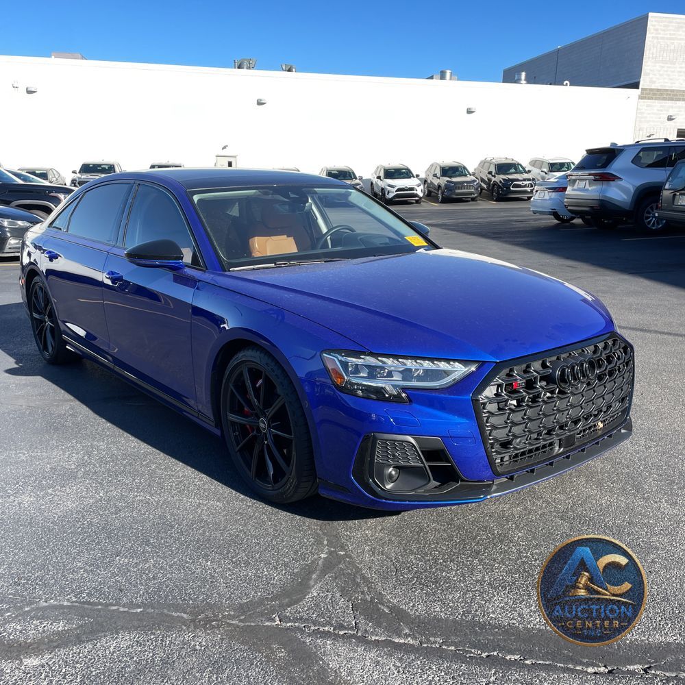 2023 Audi S8