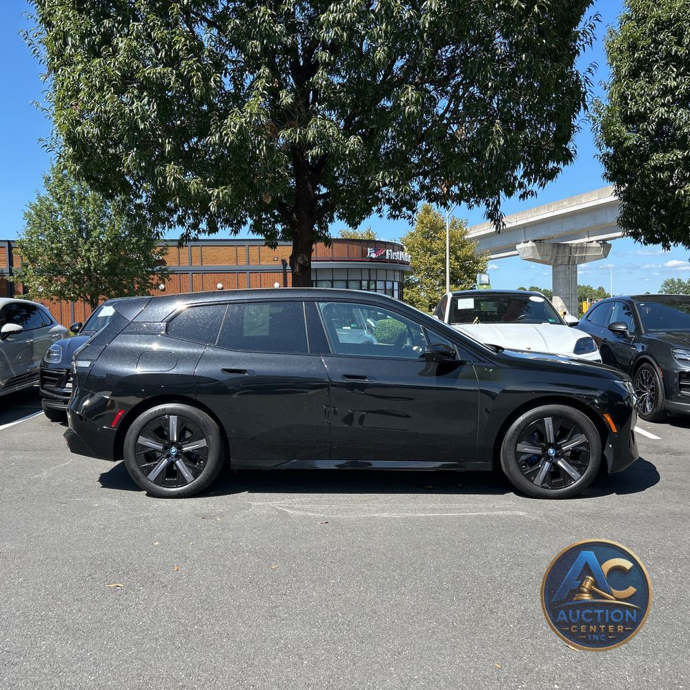 2025 BMW iX xDrive50