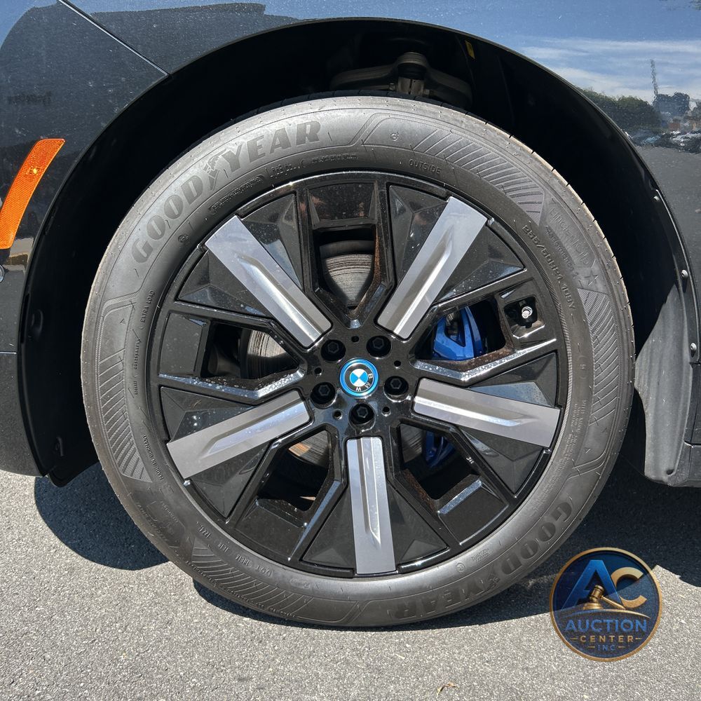 2025 BMW iX xDrive50