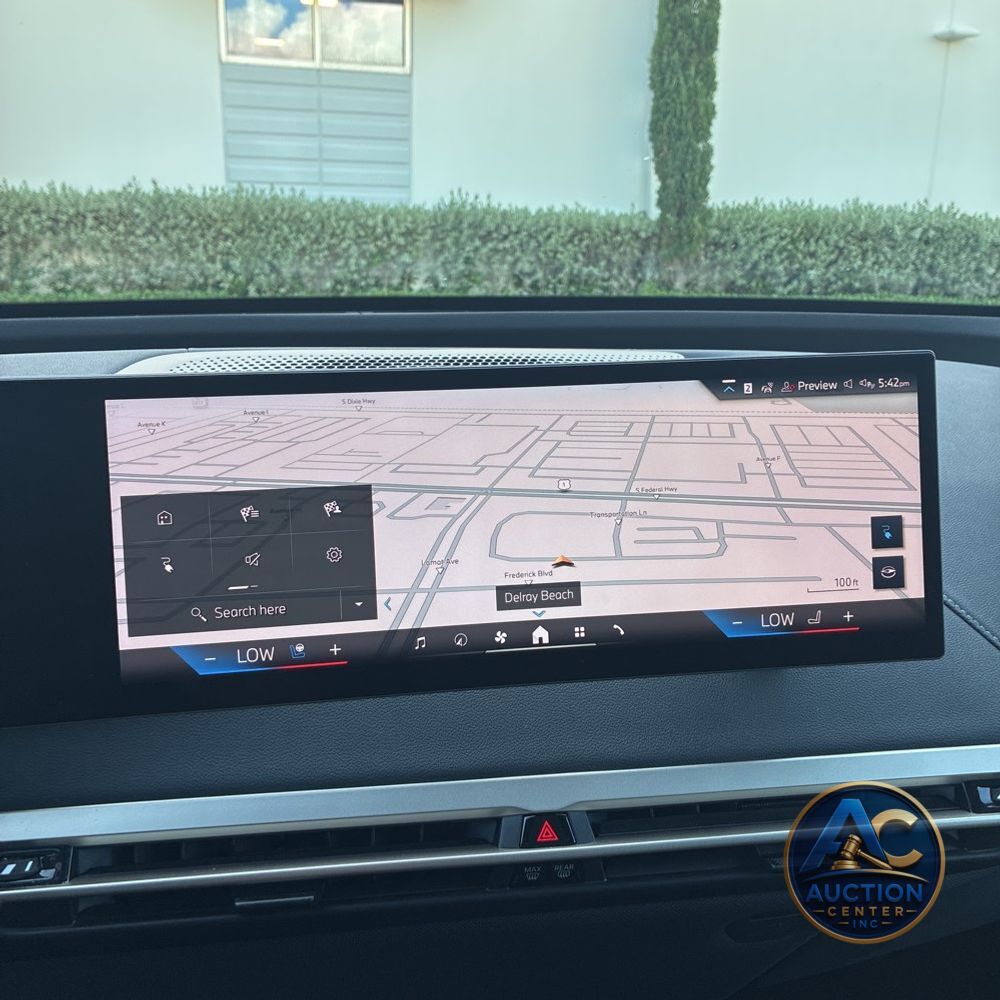 2025 BMW iX xDrive50