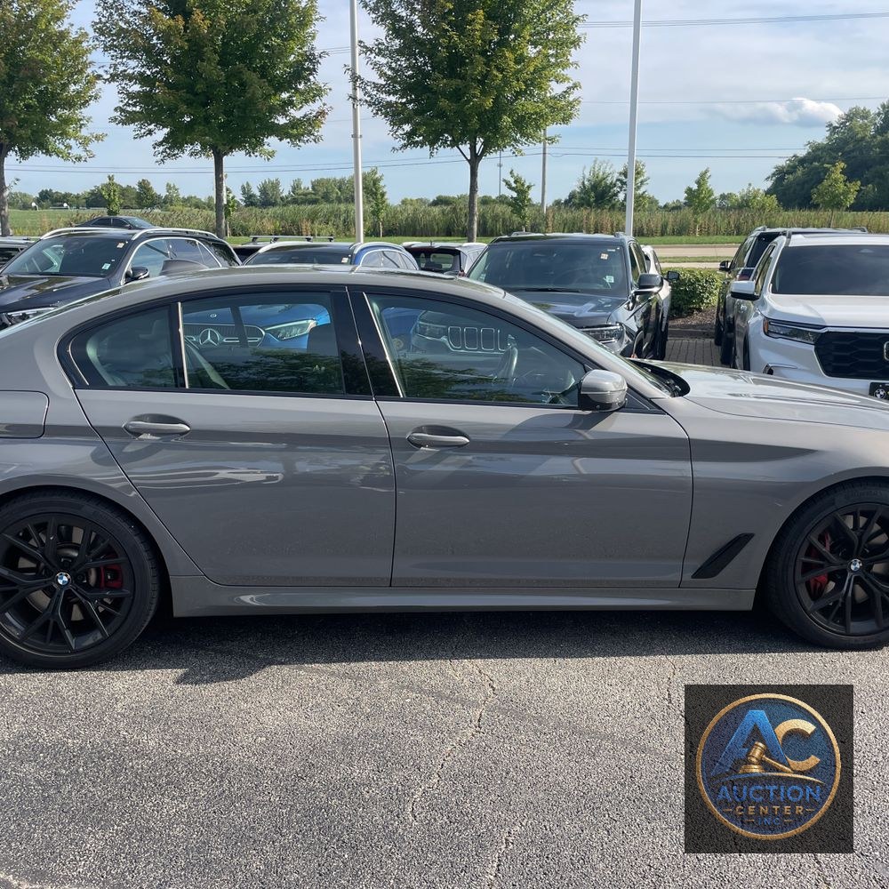 2022 BMW 5-Series M550xi