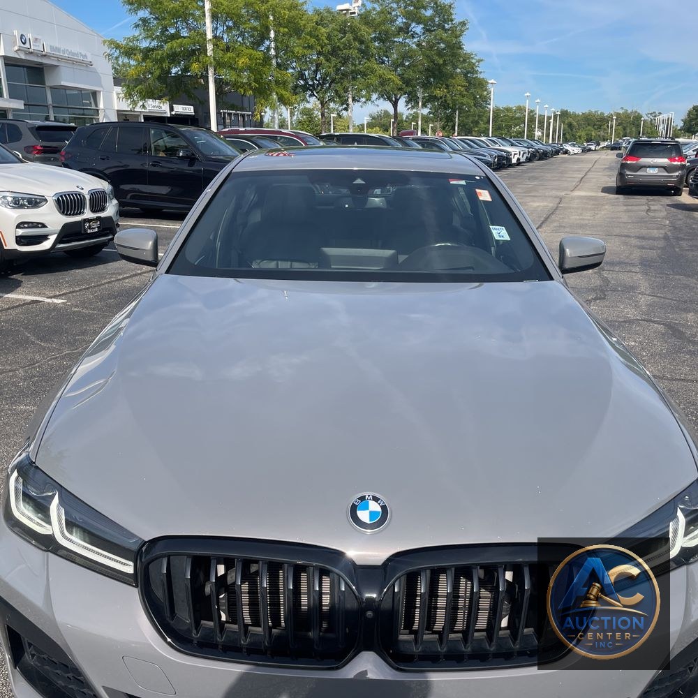 2022 BMW 5-Series M550xi