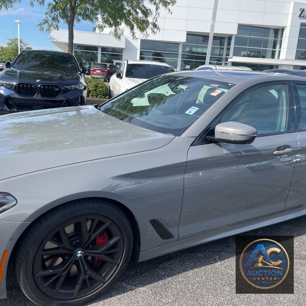 2022 BMW 5-Series M550xi
