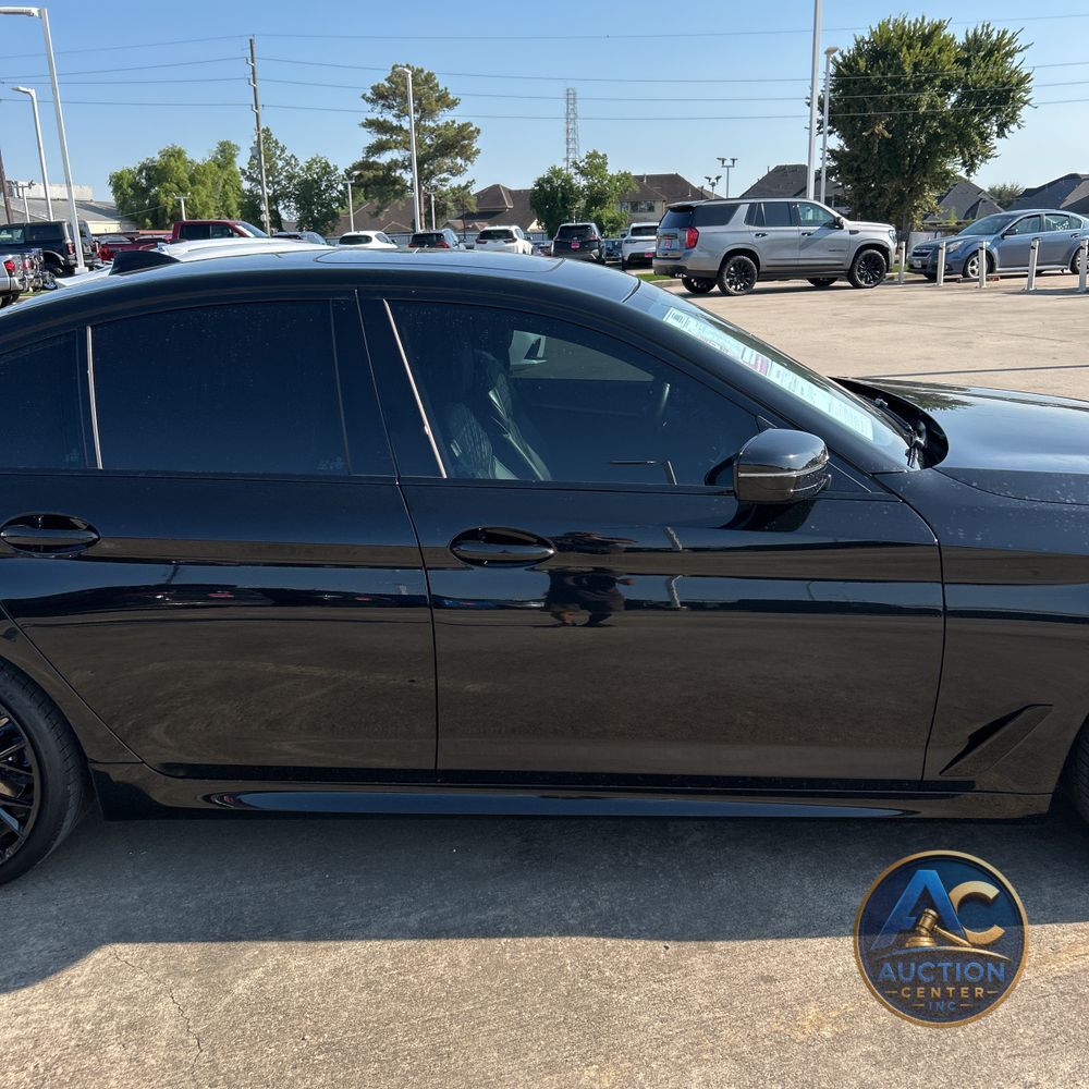 2023 BMW 5-Series M550xi