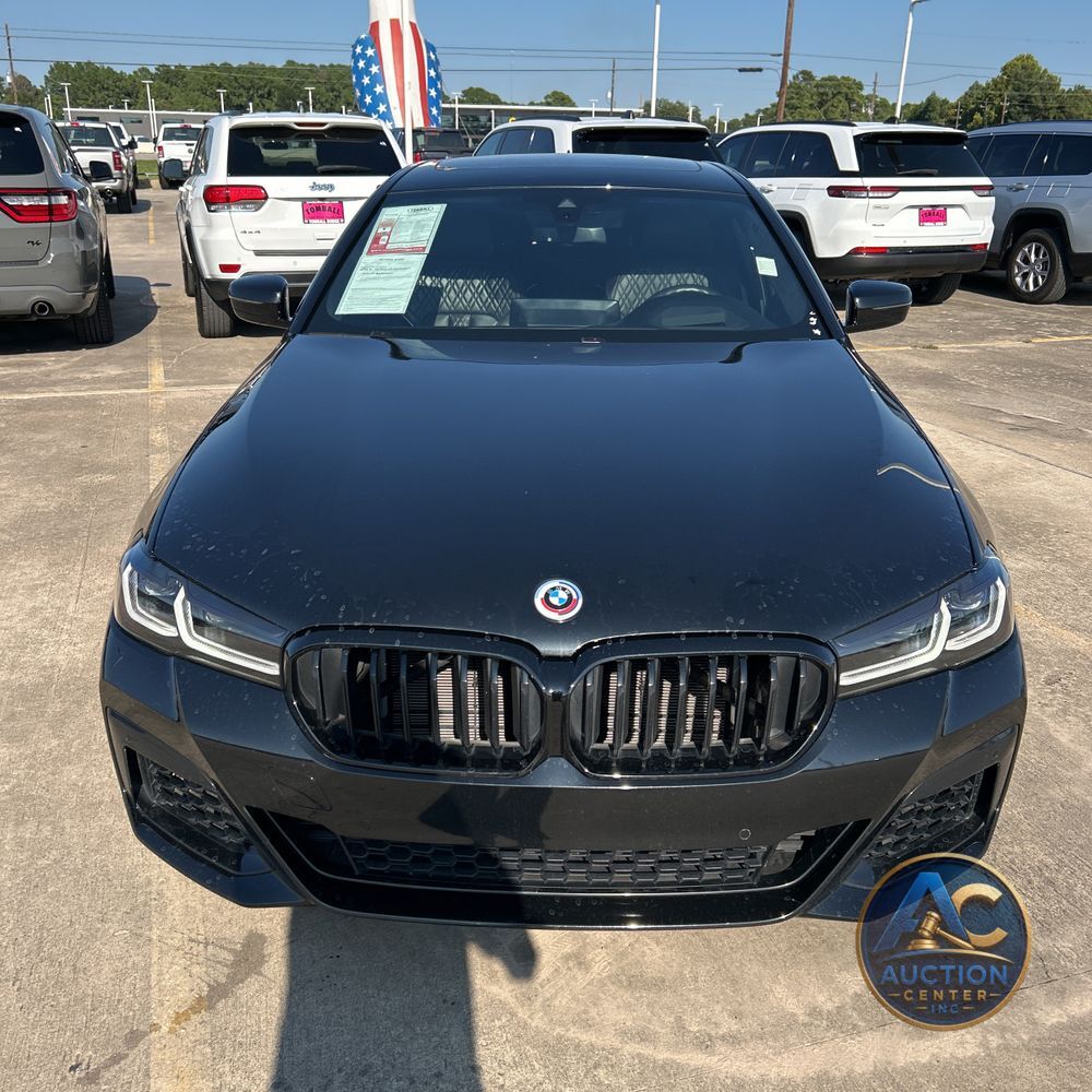 2023 BMW 5-Series M550xi