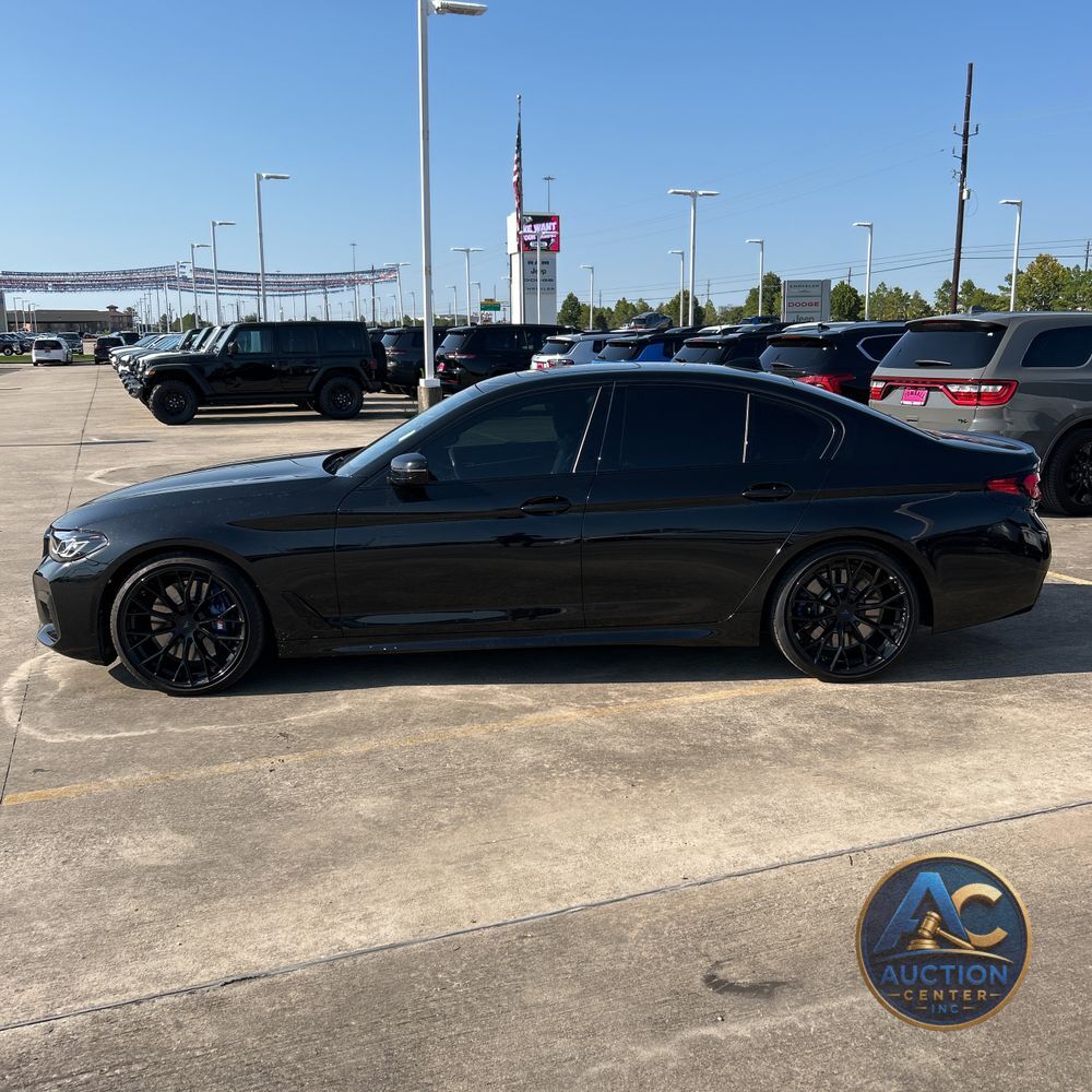 2023 BMW 5-Series M550xi