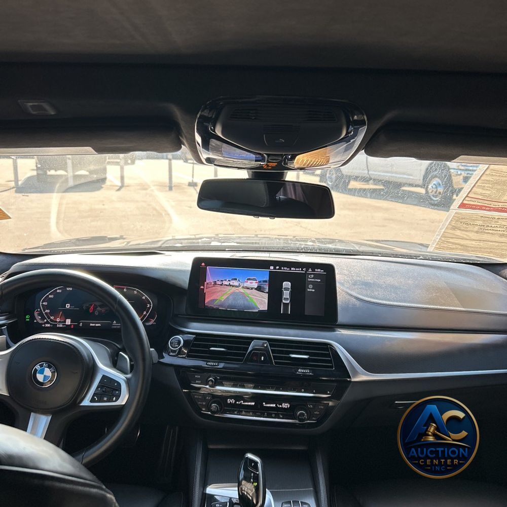 2023 BMW 5-Series M550xi