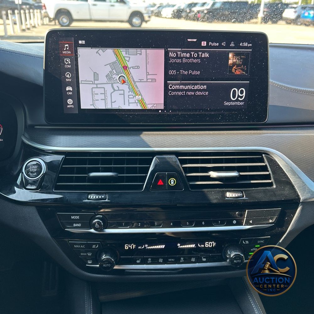 2023 BMW 5-Series M550xi