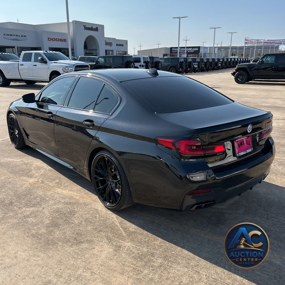 2023 BMW 5-Series M550xi