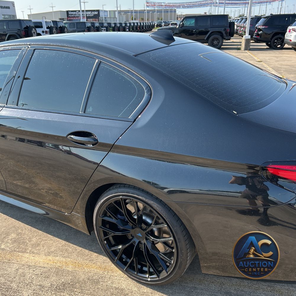 2023 BMW 5-Series M550xi
