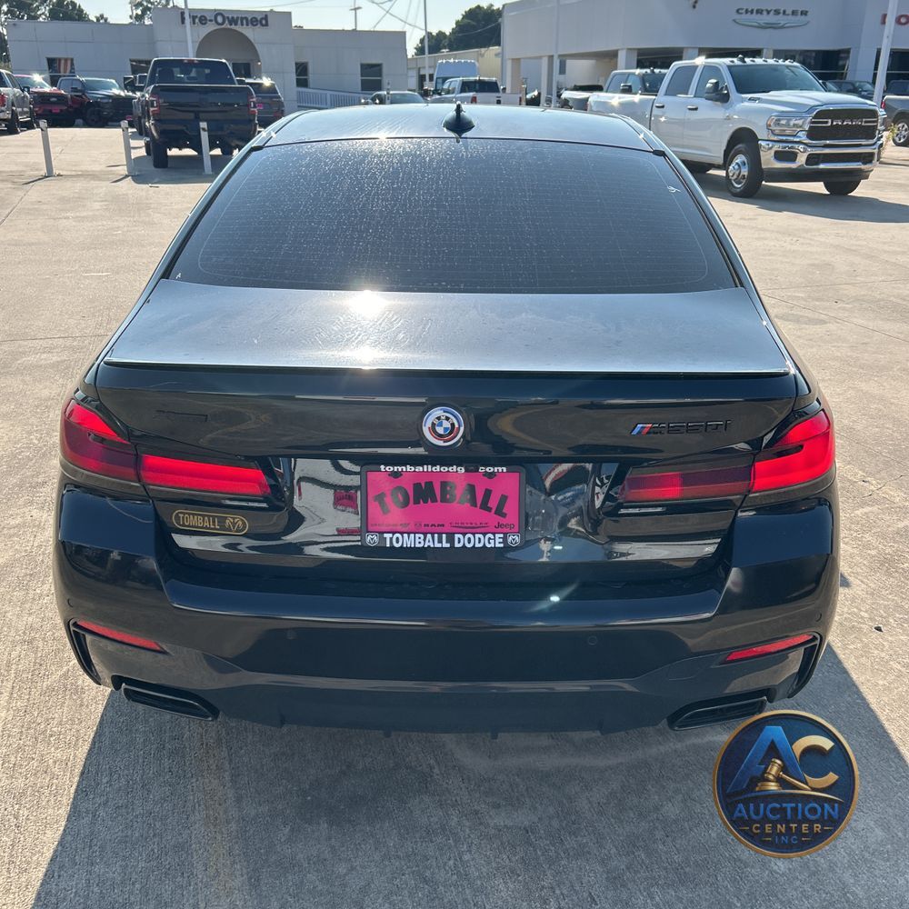2023 BMW 5-Series M550xi