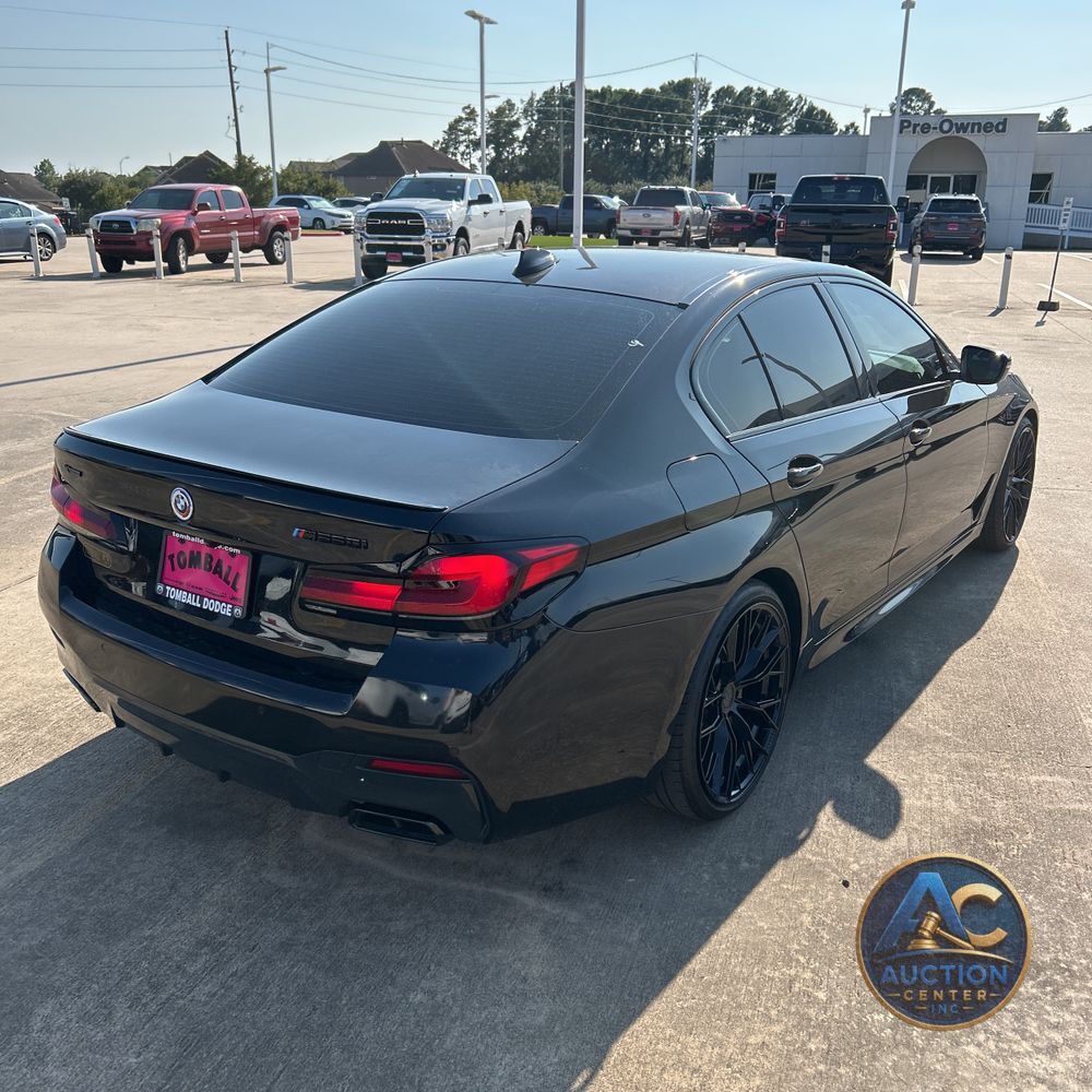 2023 BMW 5-Series M550xi