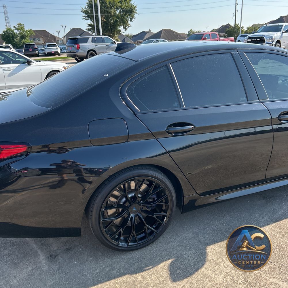 2023 BMW 5-Series M550xi