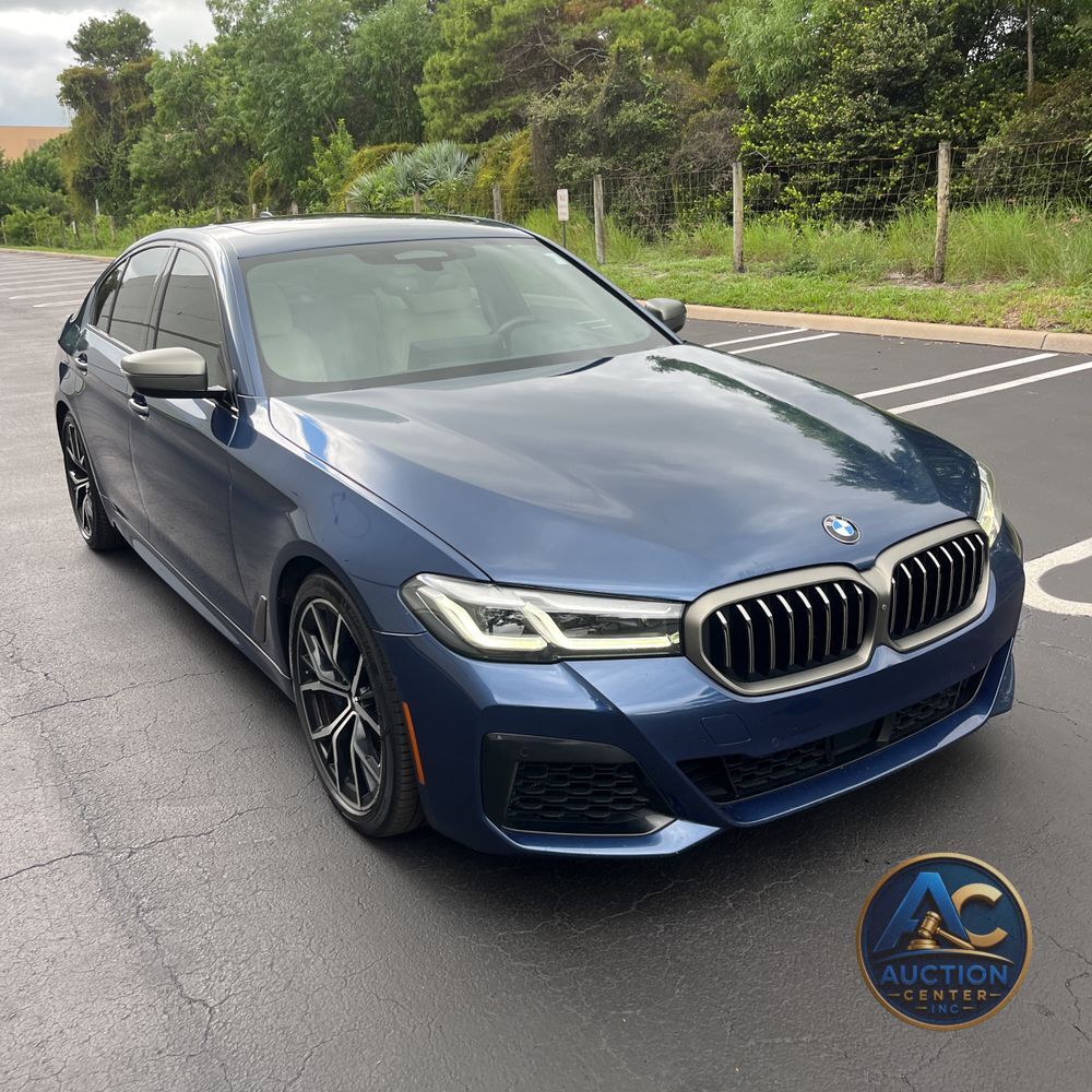 2021 BMW 5-Series M550xi