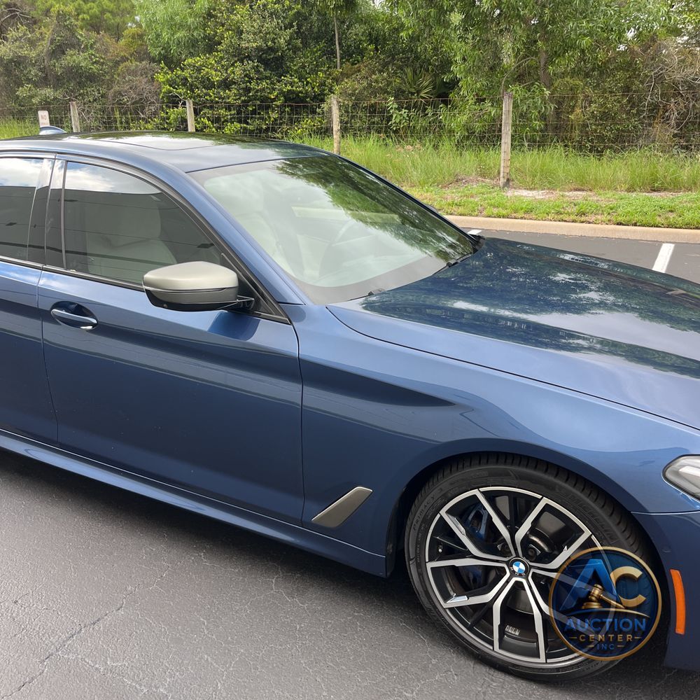 2021 BMW 5-Series M550xi