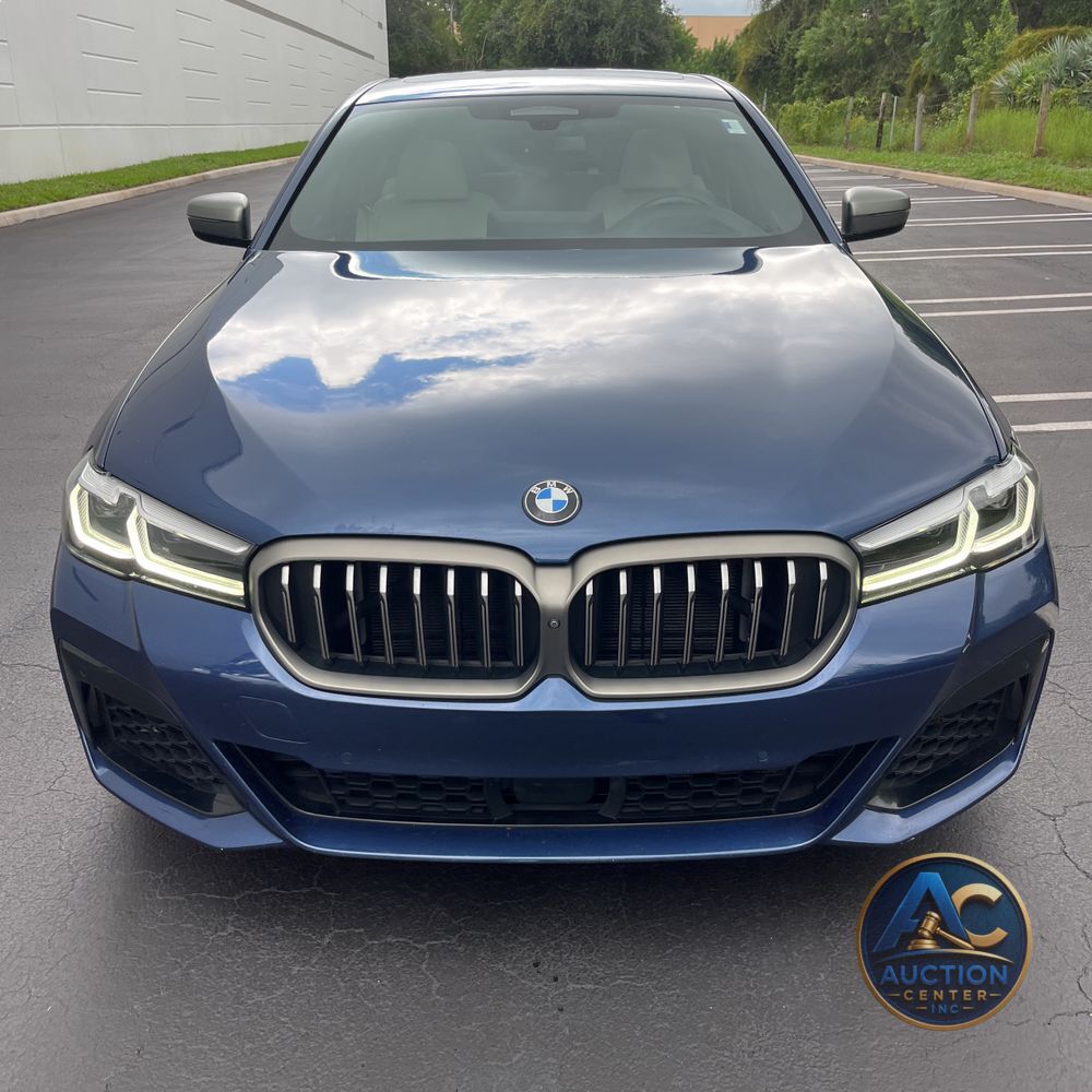 2021 BMW 5-Series M550xi