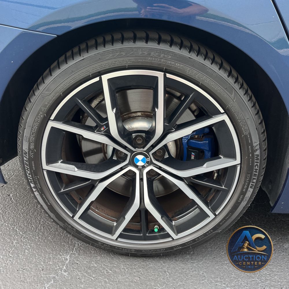 2021 BMW 5-Series M550xi