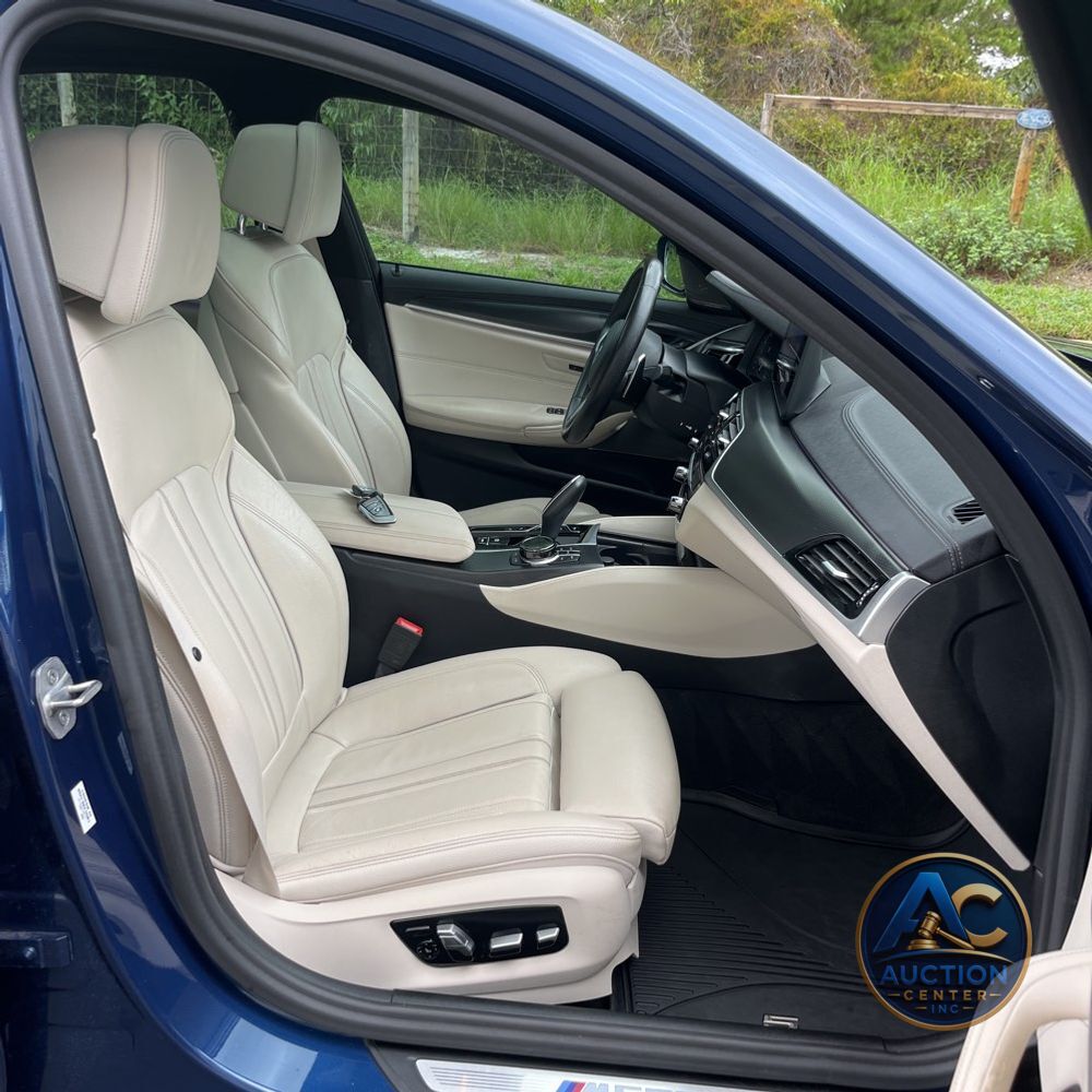 2021 BMW 5-Series M550xi