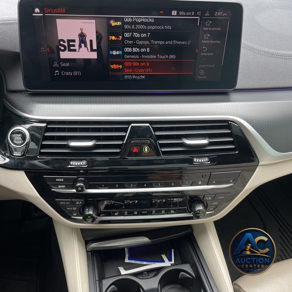 2021 BMW 5-Series M550xi
